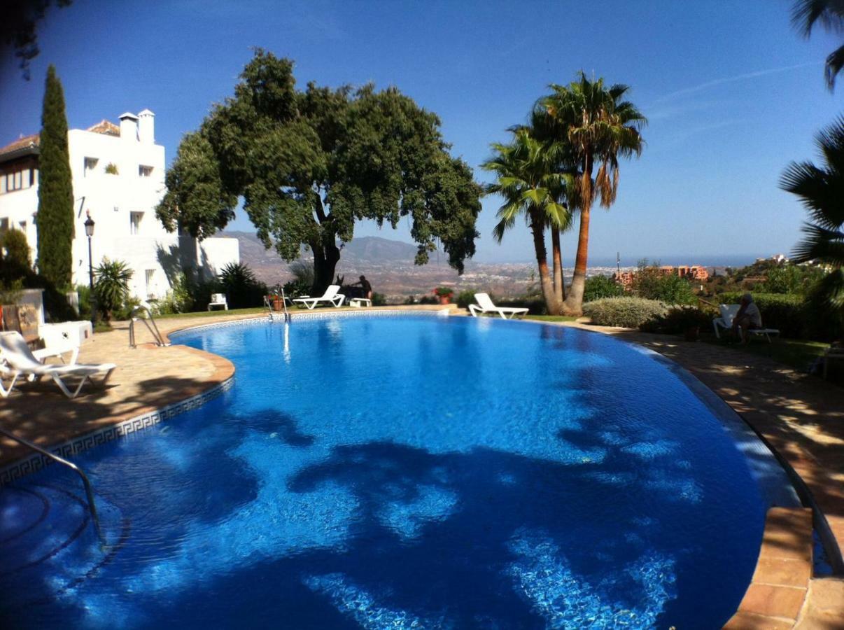 Apartment Jacarandas De Elviria Marbella Exteriör bild